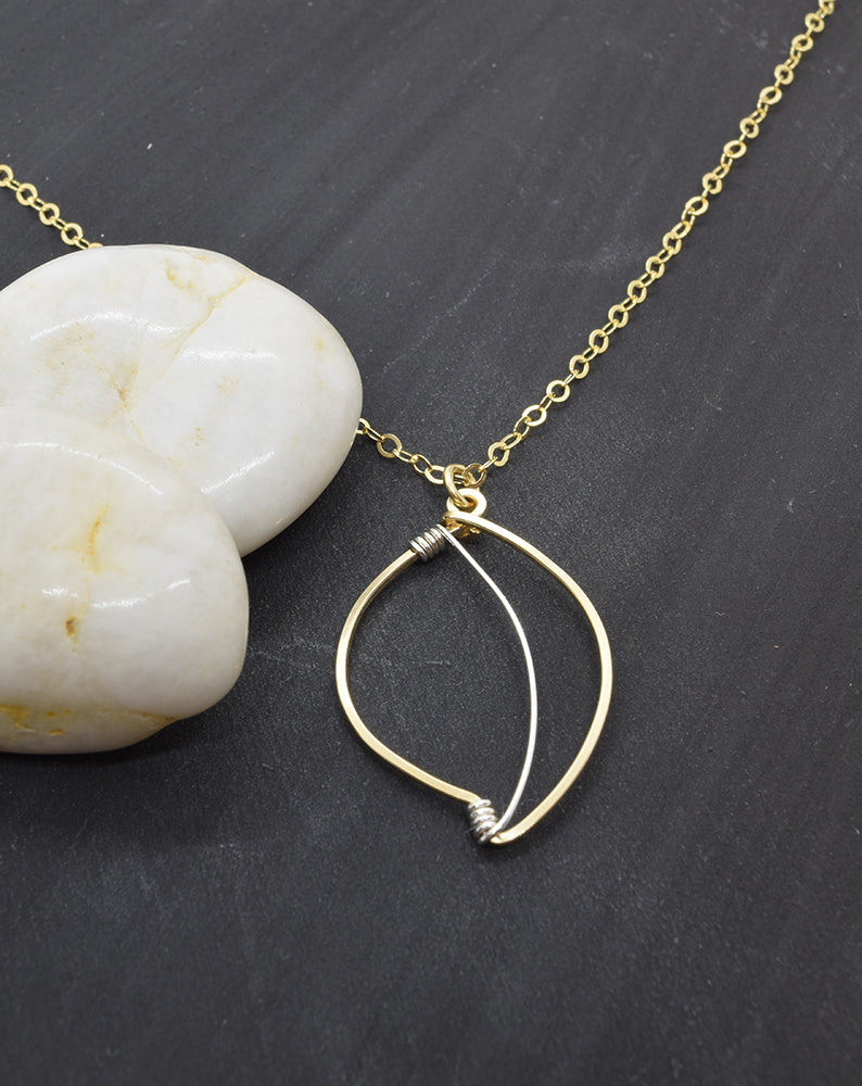 Leaf Gold Necklace - Cloverleaf Jewelry
