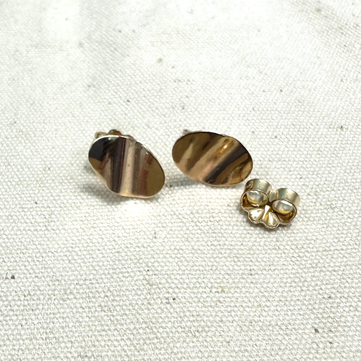 ON CLEARANCE Truly Oval Gold Post Earrings