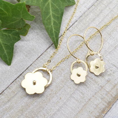 Posy Gold Flower Earrings - Cloverleaf Jewelry