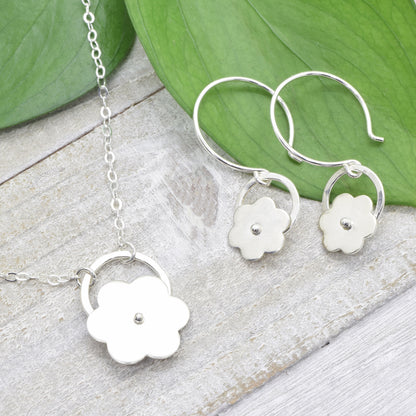 Posy Silver Flower Necklace - Cloverleaf Jewelry